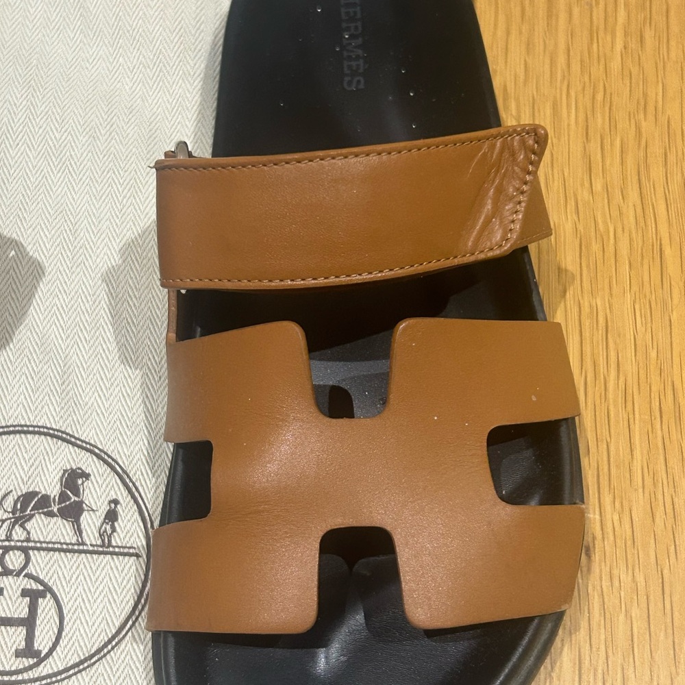 Women’s Hermes Tan and Black Sandals - Picture 5 of 12